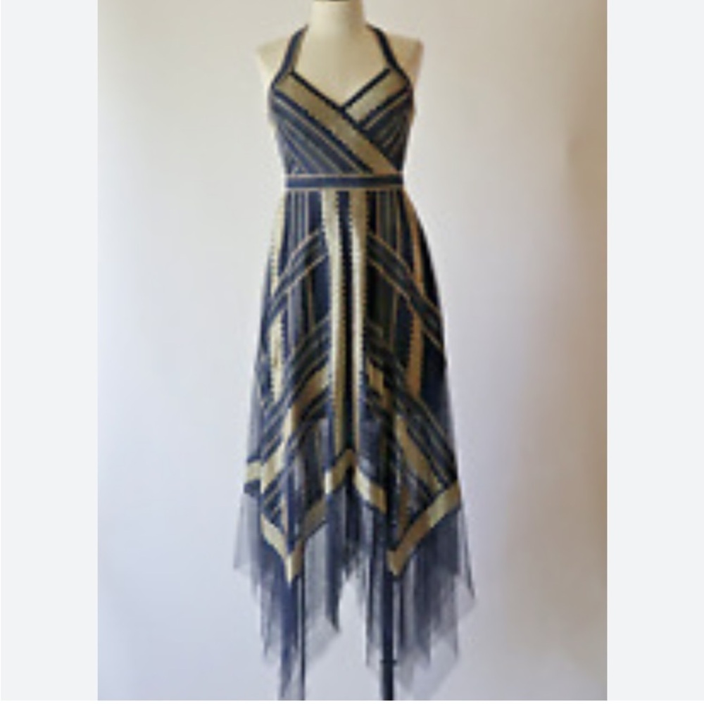 BCBGMax Azria metallic striped with zipper on back sleeveless size 0